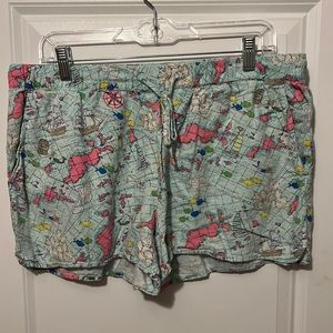 Vineyard Vines shorts with elastic waistband and drawstring tie